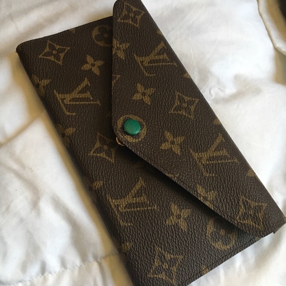 Louis Vuitton Handbags - SOLD- 🚫Authentic Louis Vuitton Josephine Wallet